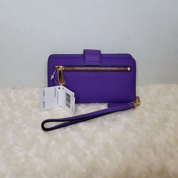 Coach Vibrant Purple Wristlet - Picture 2 of 10